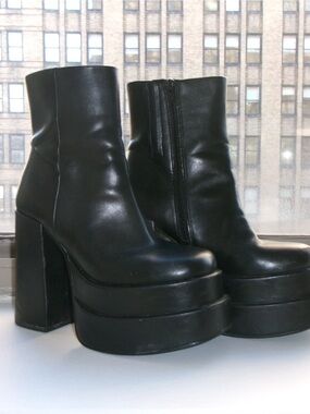 Steve Madden Platform Block Heel Ankle Boots - Black